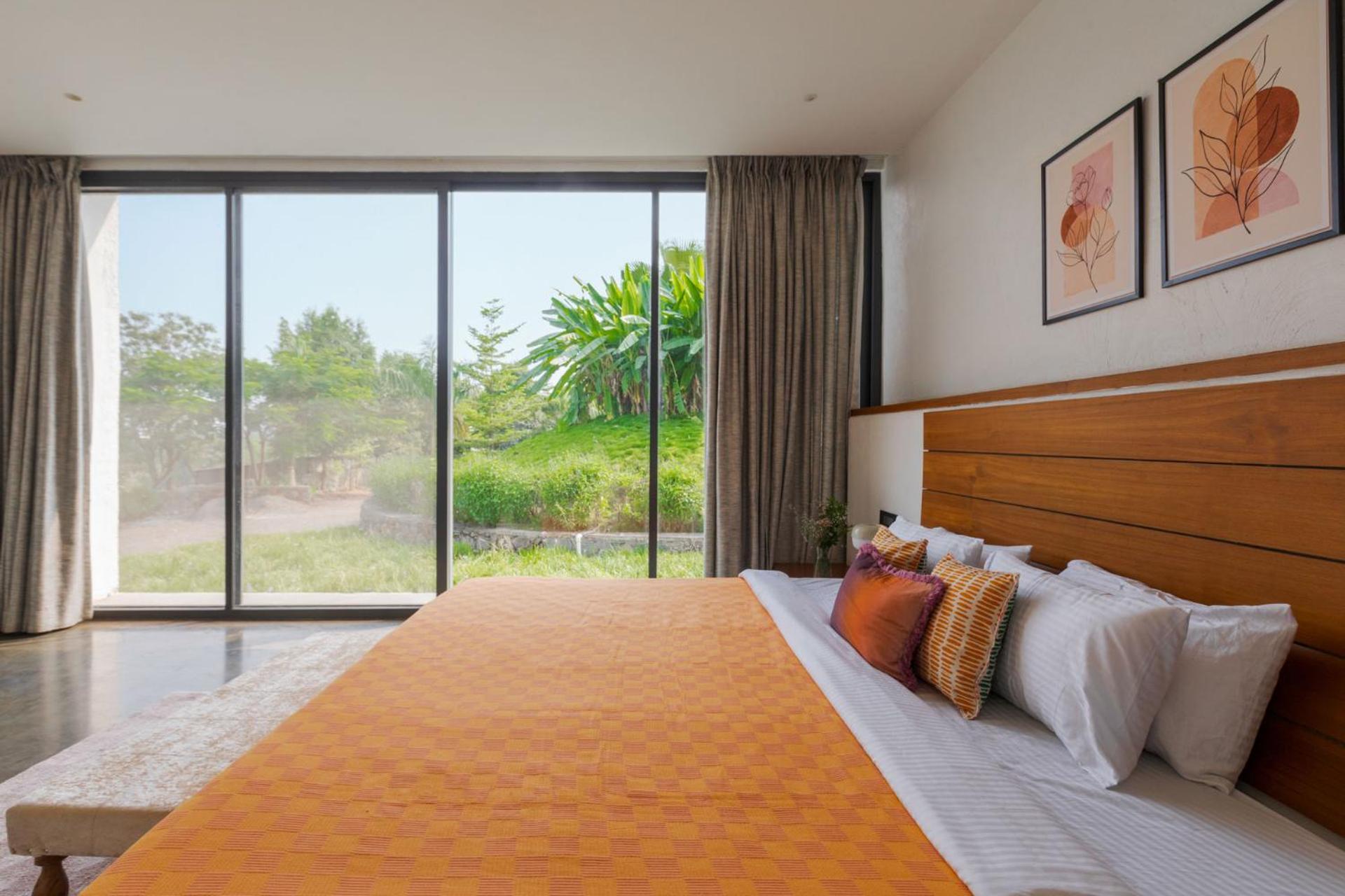 Open House By Stayvista - Nestled In Nature, Featuring A Swimming Pool & Expansive Lawn For A Serene Retreat Shikrapur Экстерьер фото