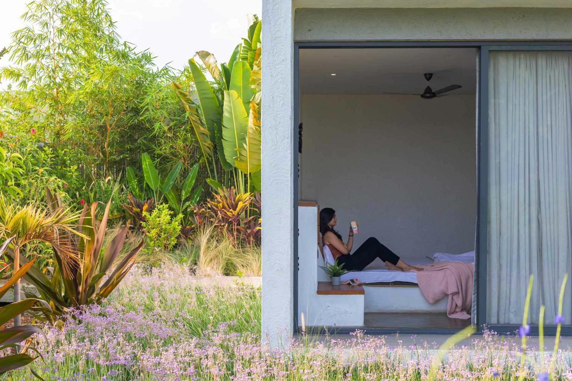 Open House By Stayvista - Nestled In Nature, Featuring A Swimming Pool & Expansive Lawn For A Serene Retreat Shikrapur Экстерьер фото