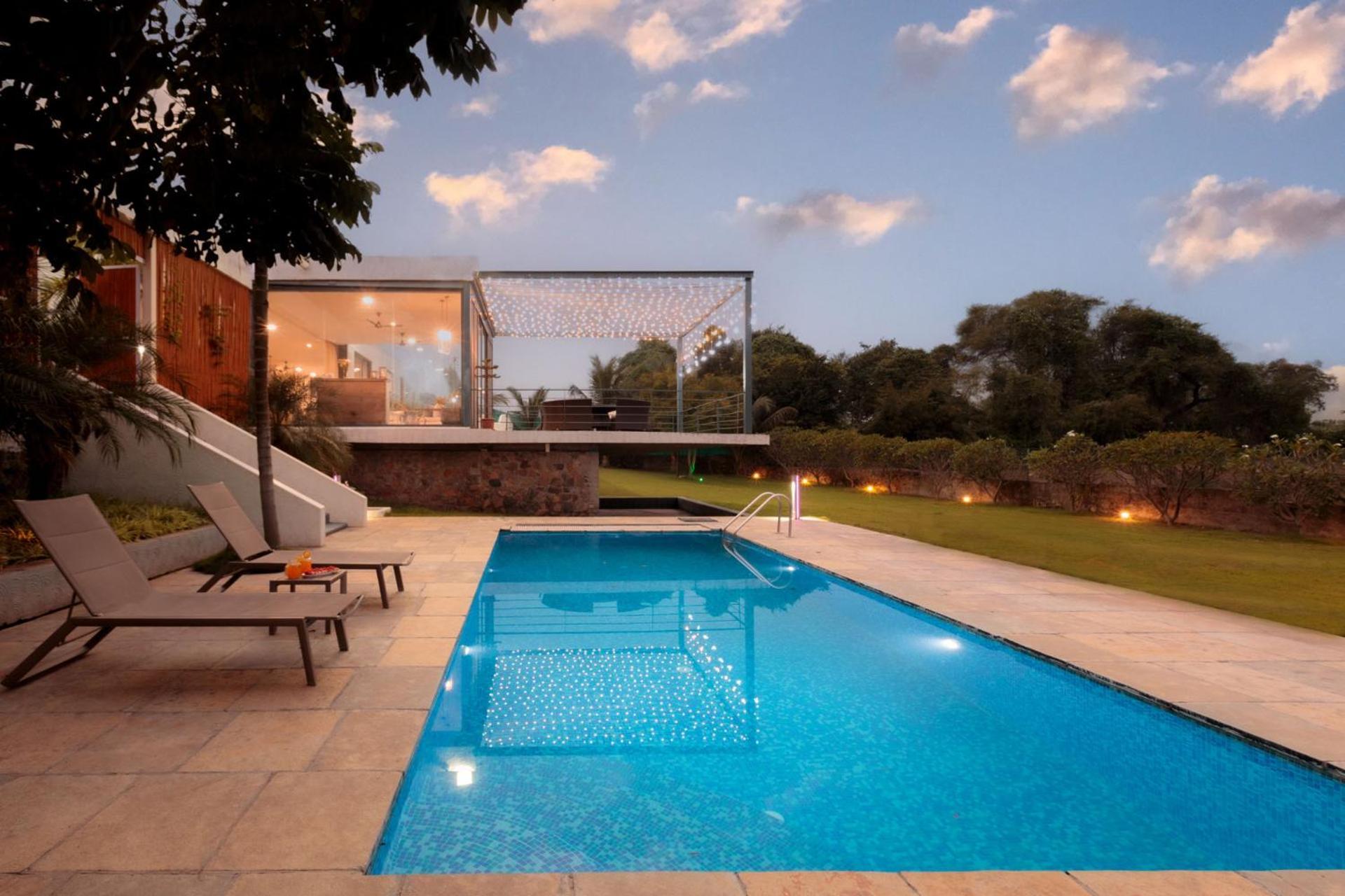 Open House By Stayvista - Nestled In Nature, Featuring A Swimming Pool & Expansive Lawn For A Serene Retreat Shikrapur Экстерьер фото